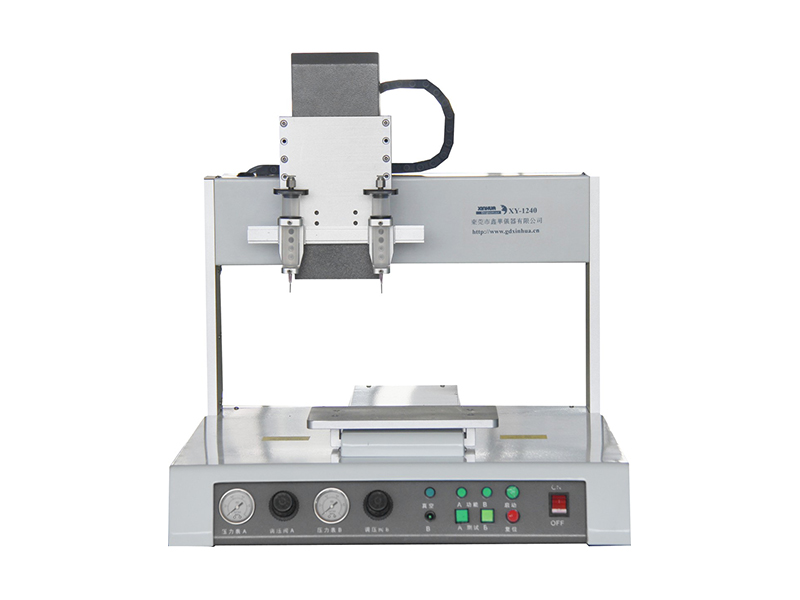 三軸自動(dòng)點(diǎn)膠機(jī)